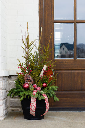 Mistletoe Magic - Medium Porch Pot